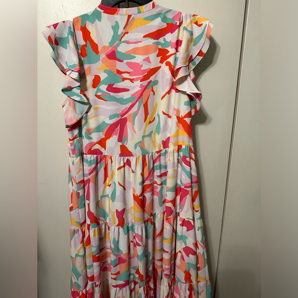 Crosby by Mollie Burch Colorful Tiered Midi Dress size Medium - Picture 3 of 3